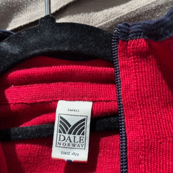 Dale of Norway Sweater - Picture 3 of 3